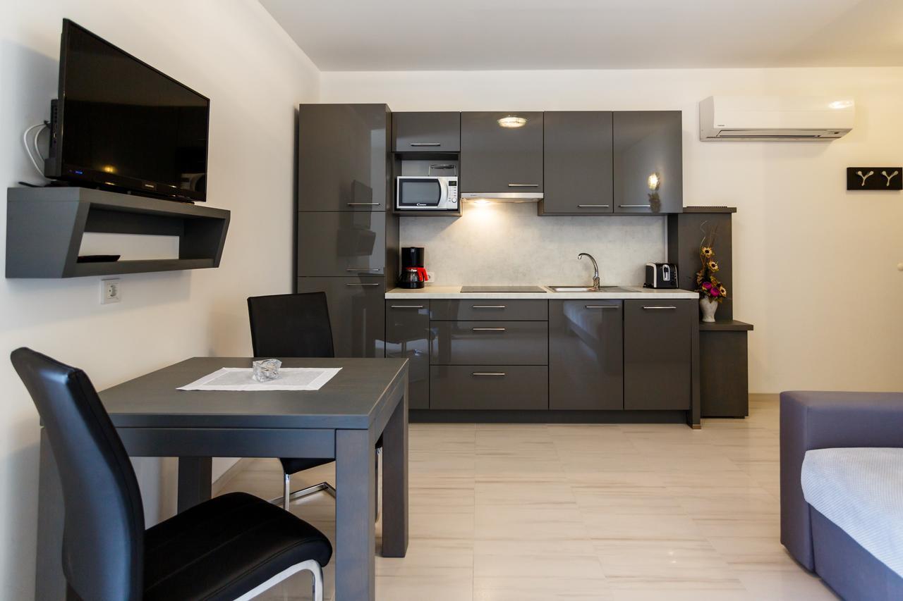 Apartment Aria *